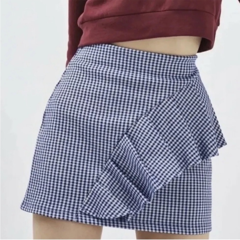 Topshop Checkered Gingham Ruffle Mini-Skirt Blue and White Size 4